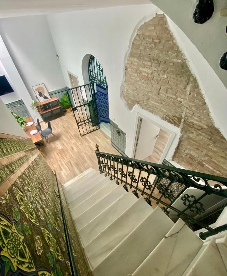 Triana Riverside Guesthouse Seville Exterior photo
