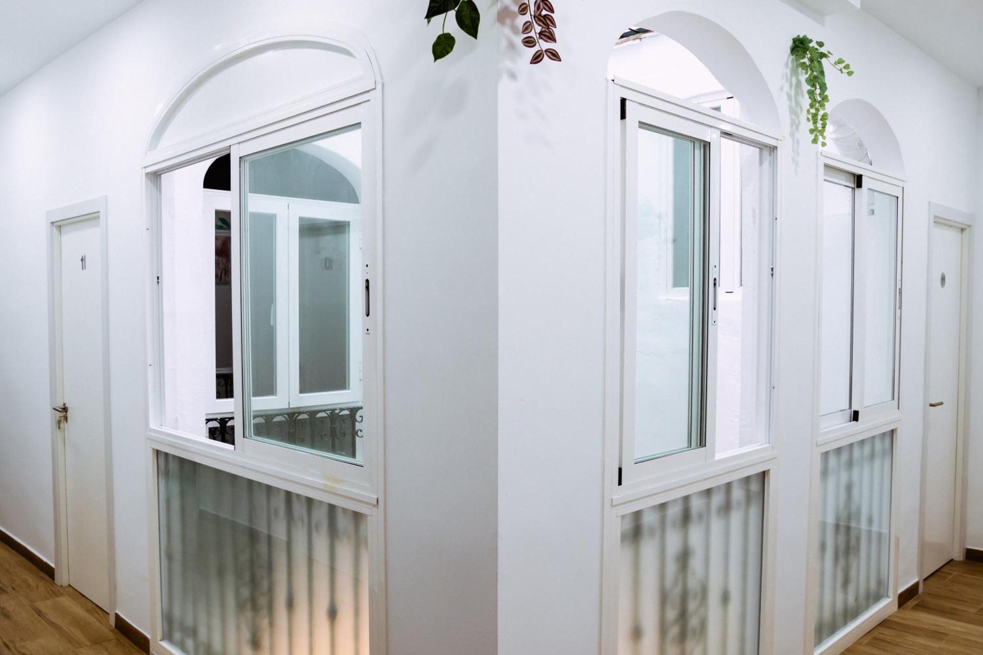 Triana Riverside Guesthouse Seville Exterior photo